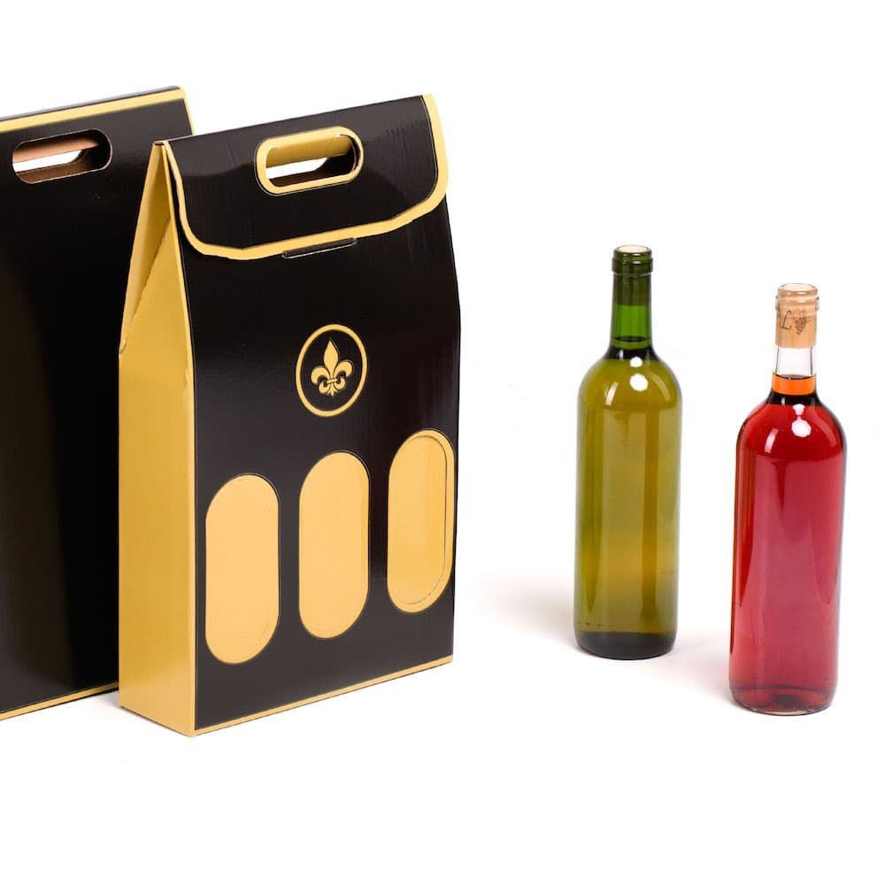 Estuche estucado negro para 3 botellas de vino, elegante y resistente, ideal para regalar o presentar.