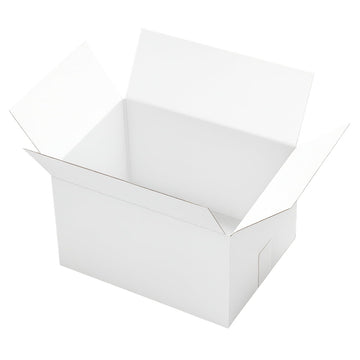Caja de embalaje folios A4 mediana y robusta de 305x228x183 mm en color blanco interior y exterior. Perfecta para packaging ecológico de productos ligeros, envíos por mensajería o protección de objetos delicados. Fabricada en cartón reciclado de canal simple, ideal para negocios online que buscan una presentación cuidada y funcional.
